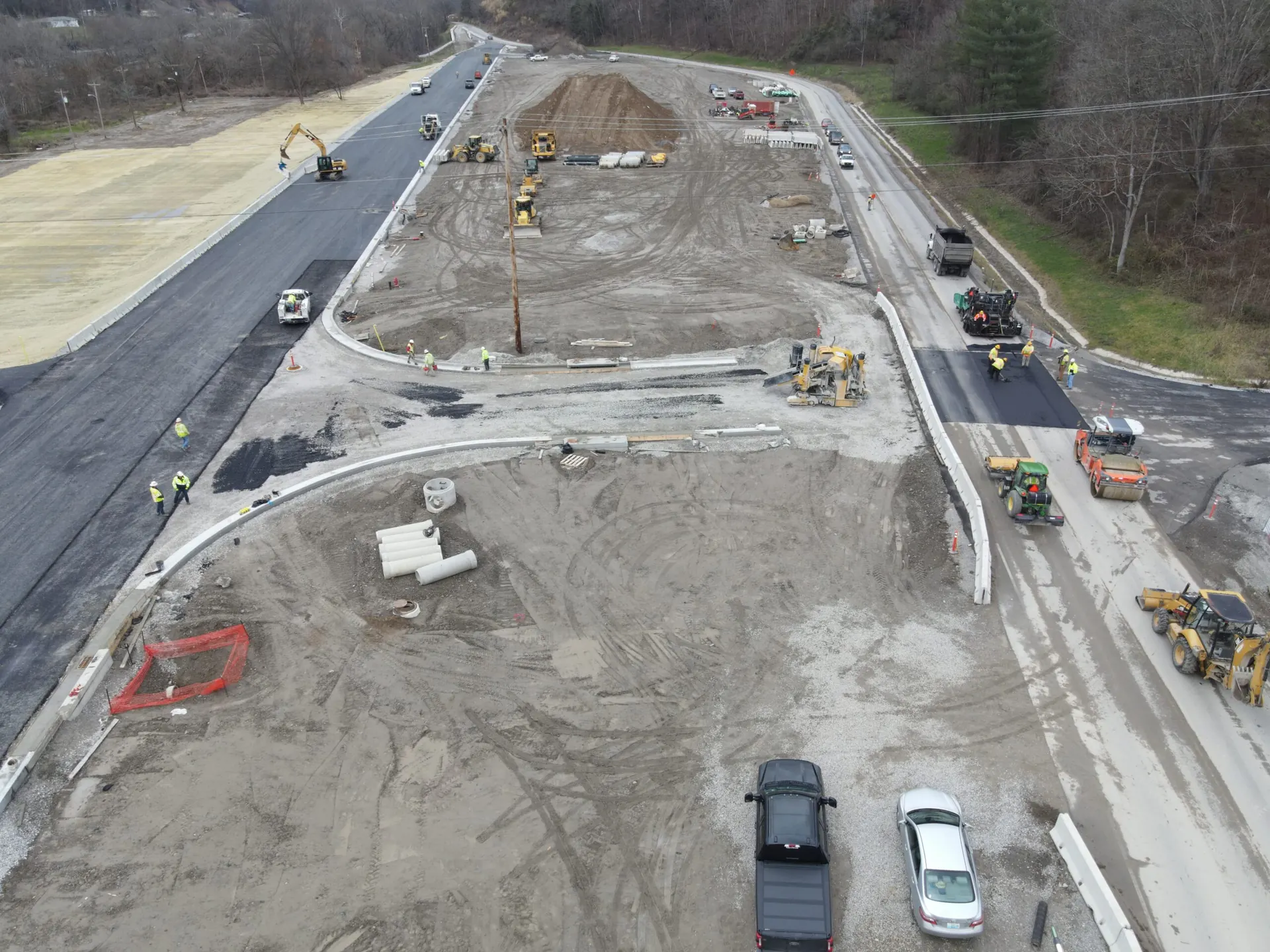 Mountain Enterprises paving equipment on a Kentucky road project